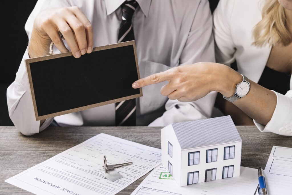 Real Estate practitioners on both the transaction side and the litigation side should take note of the recent decision in Malek v. Tanbakookar, 2012 BCSC 1742 (CanLII) where Mr. Justice Armstrong decided a summary trial application in favour of a defendant purchaser represented by Jeremy West of Watson Goepel.