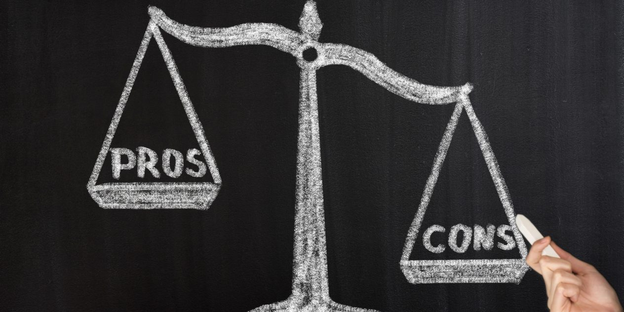 Pros and Cons drawn out for choosing a boutique law firm
